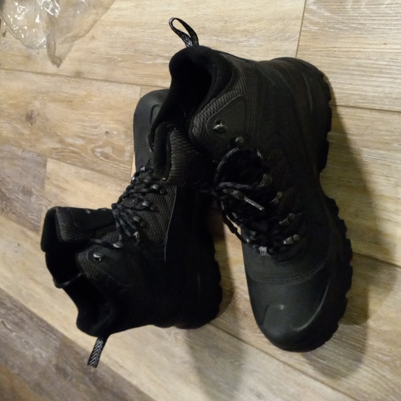 BLACK COLUMBIA 200grams OMNI-GRIP BOOTS - Picture 8 of 10